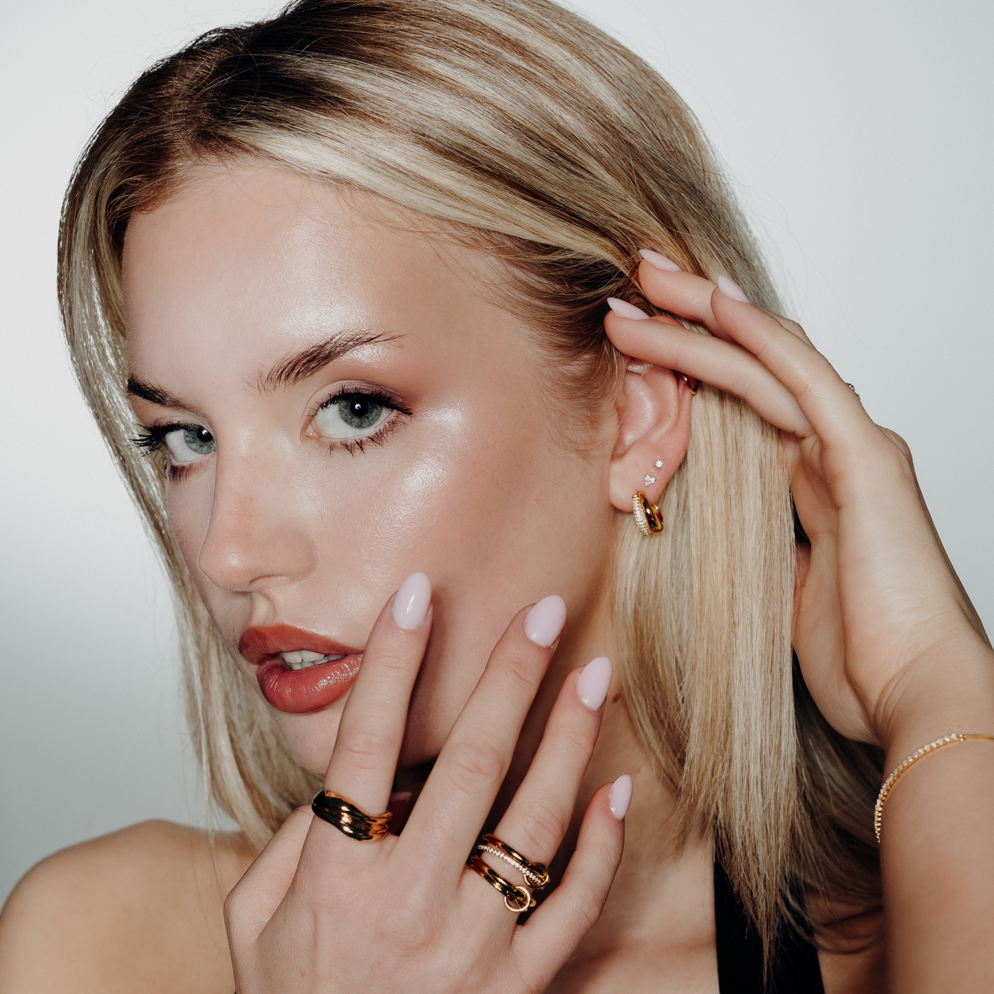 SAPPHIRE TRILOGY FLAT BACK STUD